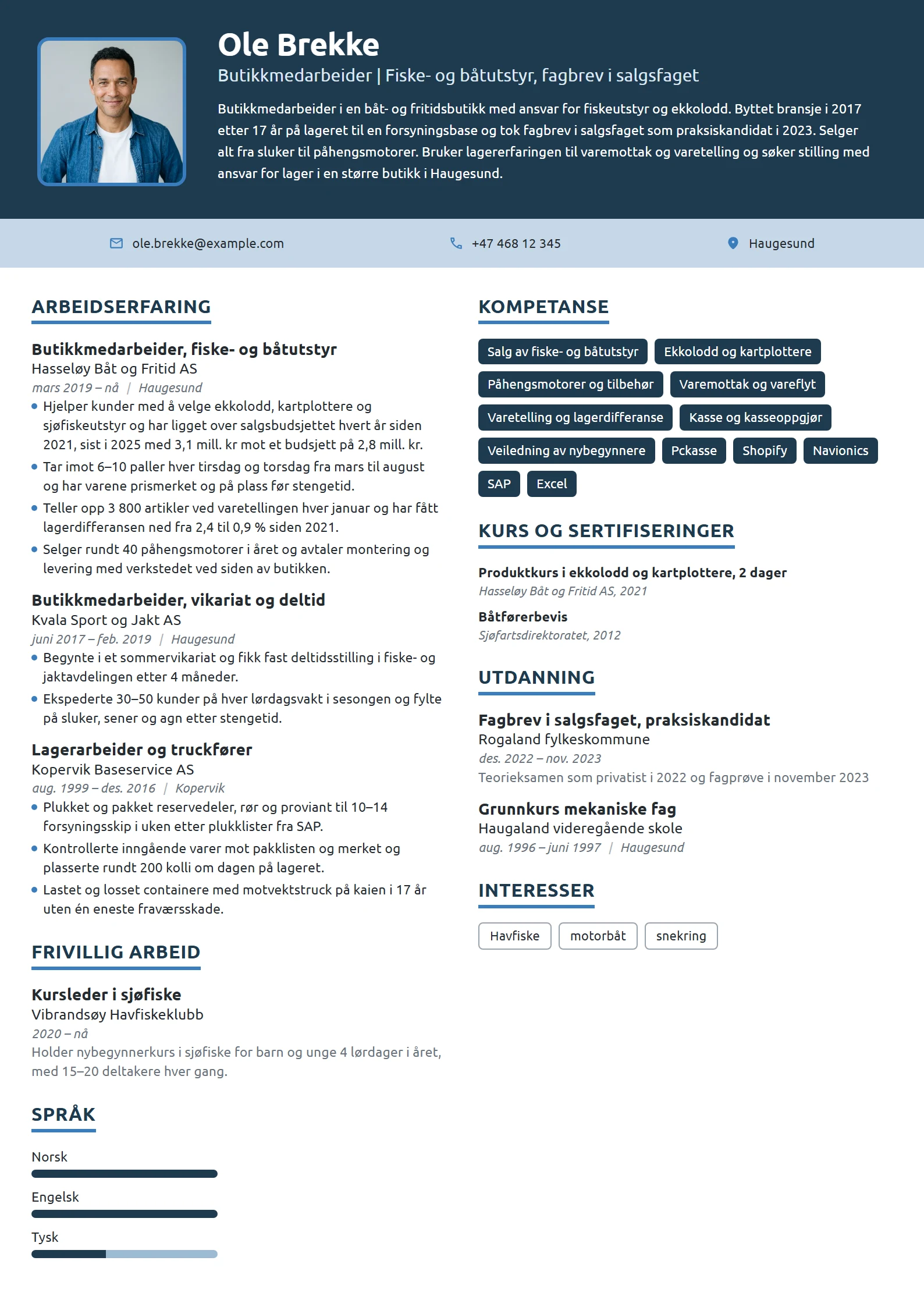 CV-eksempel for butikkmedarbeider med lagerbakgrunn