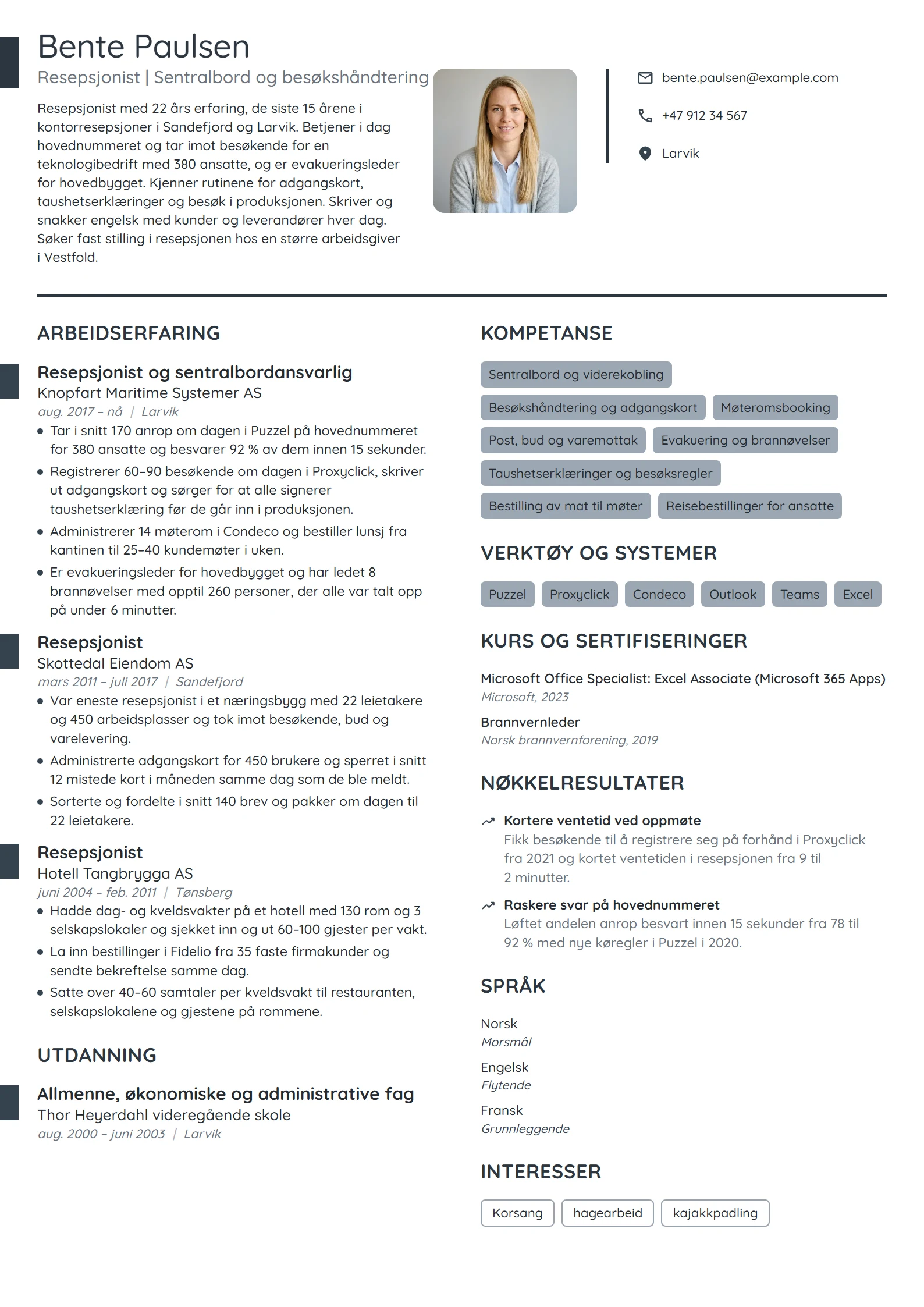 CV-eksempel for resepsjonist med sentralbordansvar